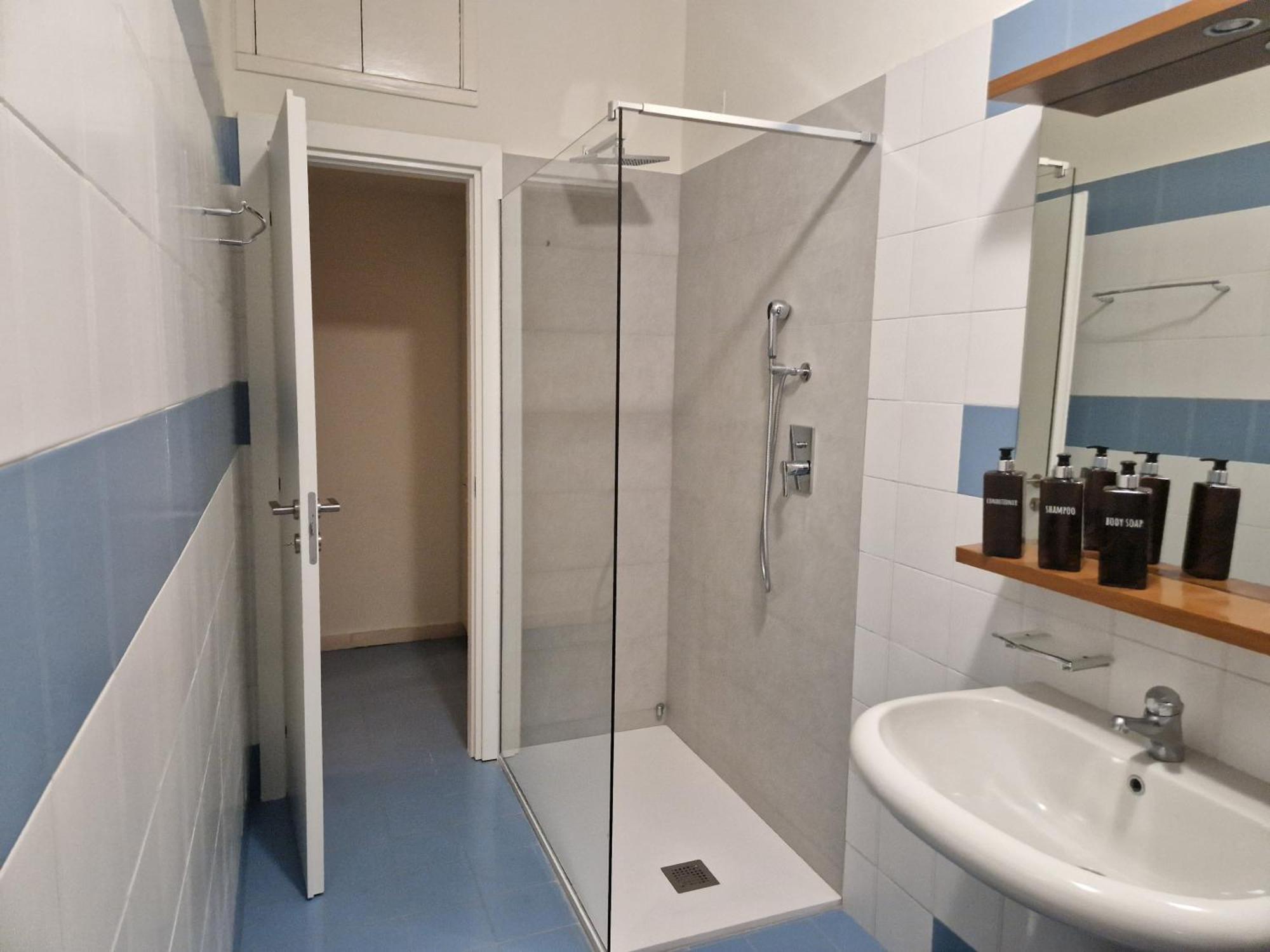 Charming Towers Guest House-Apartment Milano Esterno foto